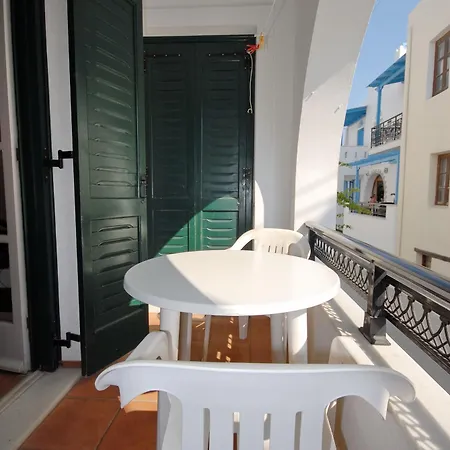 Jason & 3* Naxos City