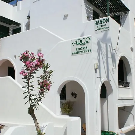 Jason & 3* Naxos City