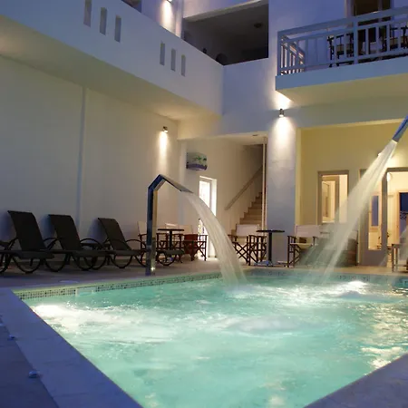 Jason & 3* Naxos City